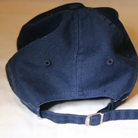 Strap back hat/cap - Picture 2 of 3
